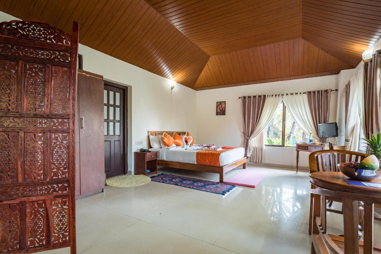 Hotel Violet Woods Munnar Exterior foto